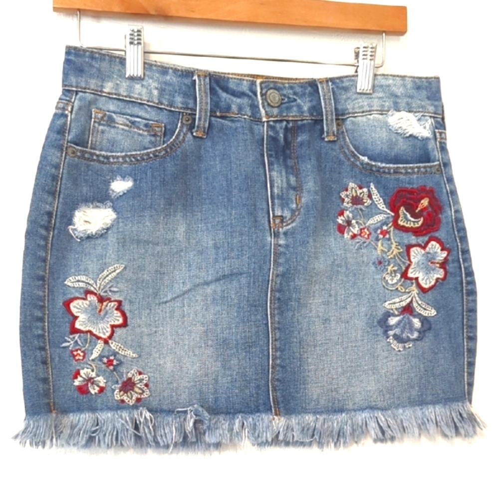 Aeropostale Floral Embroidered Denim Jean Mini Skirt Patriotic Summer Concert